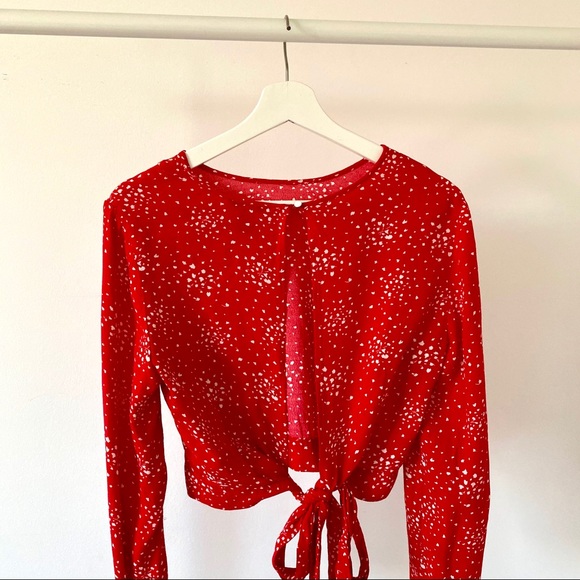 cute red blouse ♡ - Picture 2 of 3